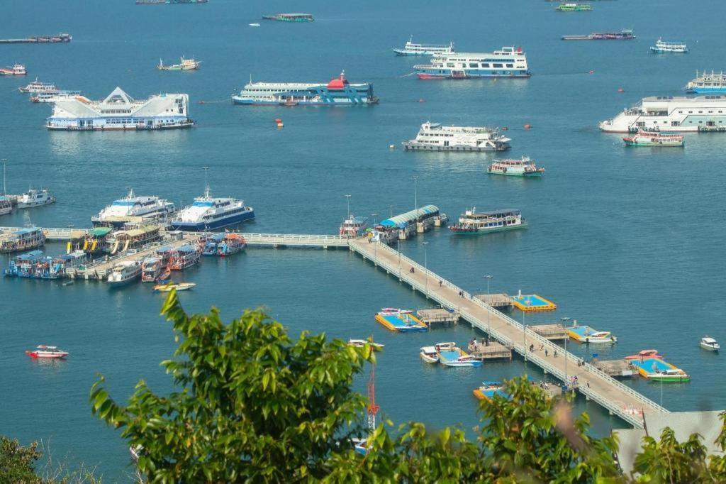 Chada Thai House Pattaya Εξωτερικό φωτογραφία