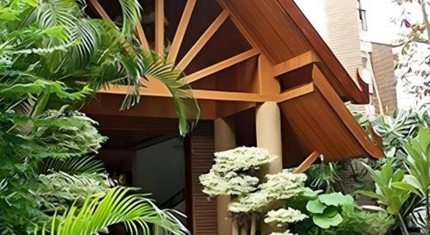 Chada Thai House Pattaya Εξωτερικό φωτογραφία